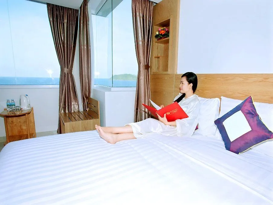 Majestic Star Hotel Nha Trang 3*,